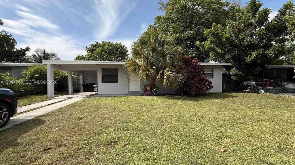 1525 NW 18th Ct, Fort Lauderdale, FL 33311