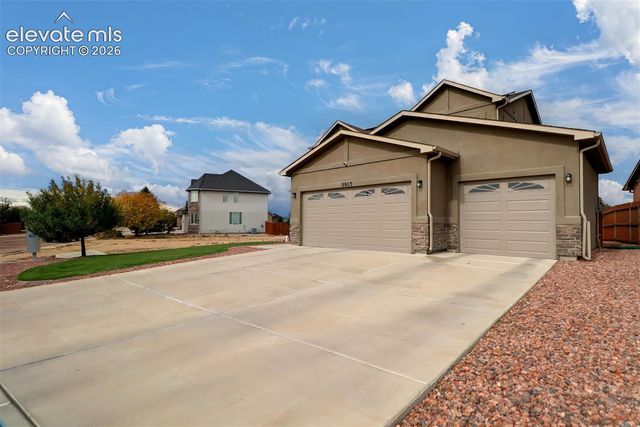 5913 Harper Lane, Pueblo, CO 81008