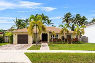 15218 SW 181st Ter, Miami, FL 33187