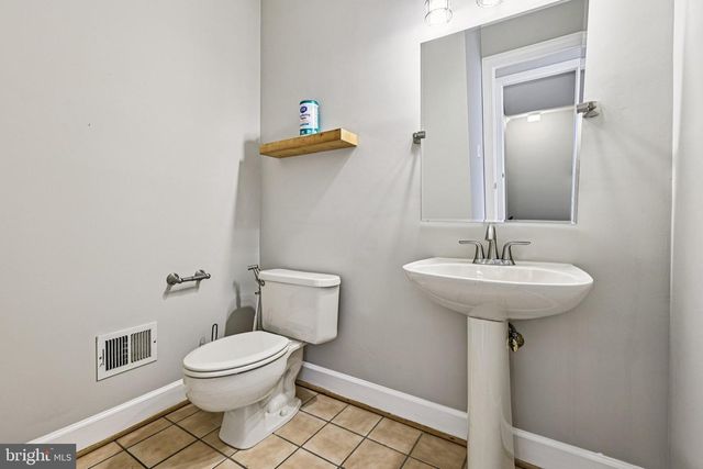 4307 WYNNWOOD DR, Annandale, VA 22003