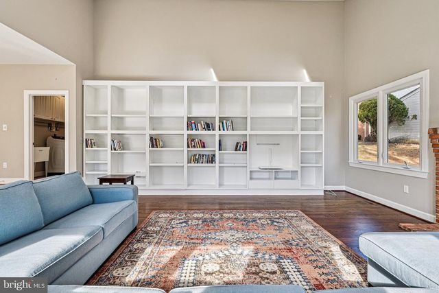 4307 WYNNWOOD DR, Annandale, VA 22003