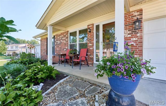 42 Heather Valley Circle, St Peters, MO 63376