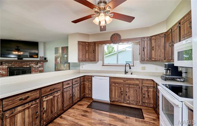 42 Heather Valley Circle, St Peters, MO 63376