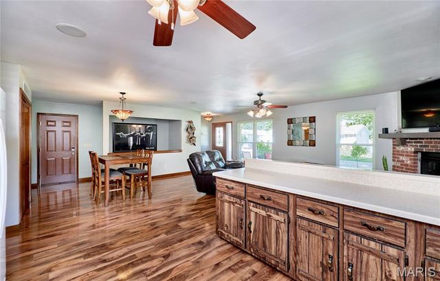 42 Heather Valley Circle, St Peters, MO 63376