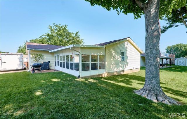 42 Heather Valley Circle, St Peters, MO 63376