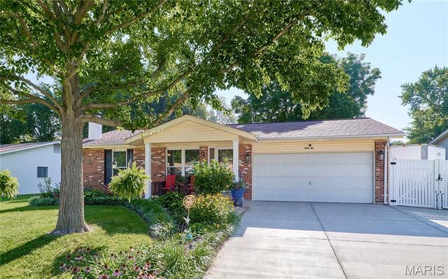 42 Heather Valley Circle, St Peters, MO 63376