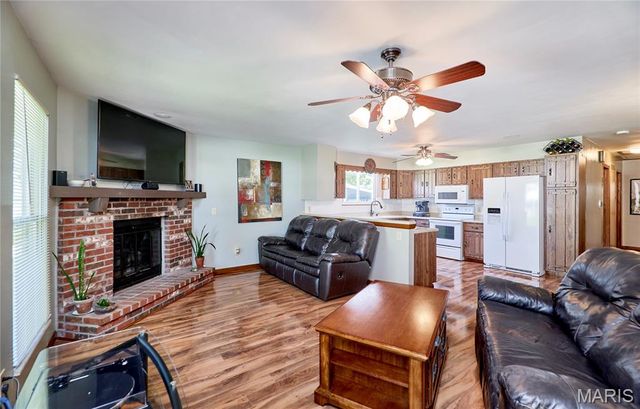 42 Heather Valley Circle, St Peters, MO 63376