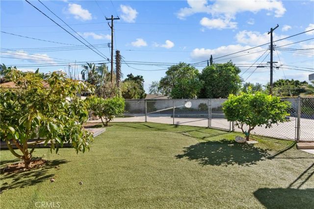 15900 Napa Street, North Hills, CA 91343