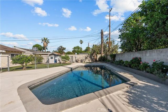 15900 Napa Street, North Hills, CA 91343