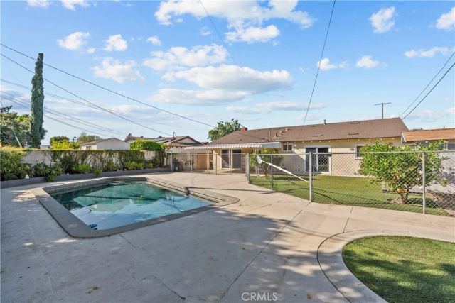 15900 Napa Street, North Hills, CA 91343