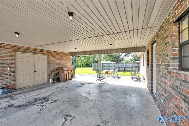 3160 Huckaby Bridge Road SW, Hartselle, AL 35640
