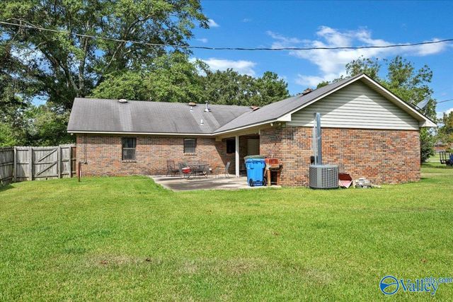 3160 Huckaby Bridge Road SW, Hartselle, AL 35640