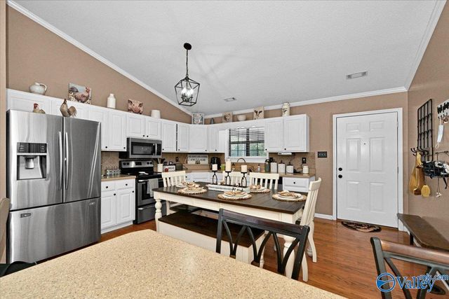 3160 Huckaby Bridge Road SW, Hartselle, AL 35640