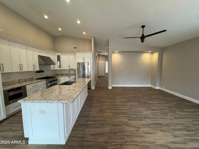 1710 E Tradewind Court, Gilbert, AZ 85234