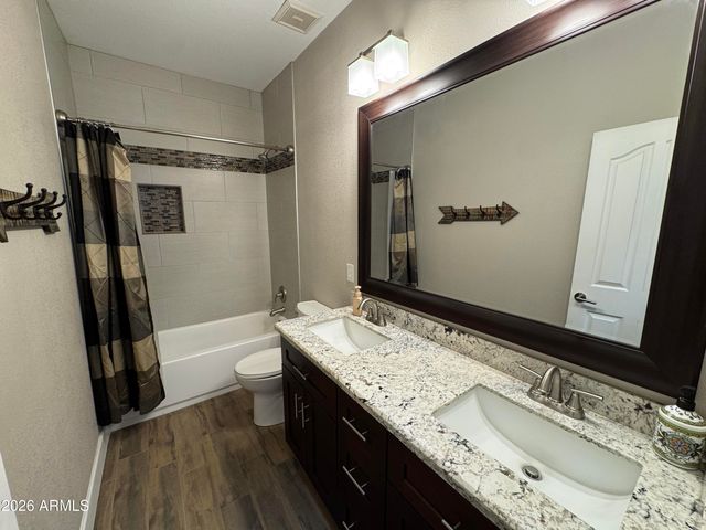 1710 E Tradewind Court, Gilbert, AZ 85234