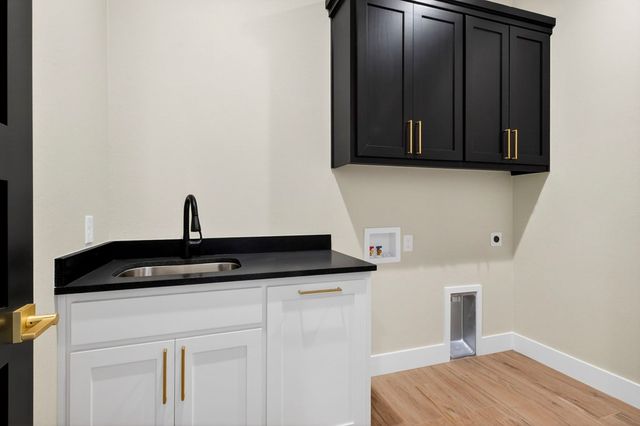 5709 E County Rd 94, Midland, TX 79706