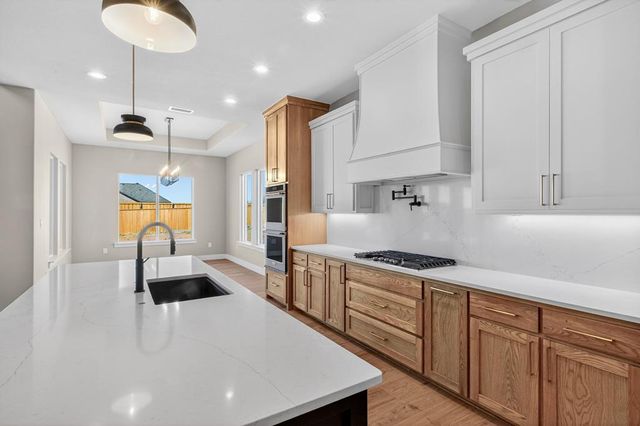 5709 E County Rd 94, Midland, TX 79706