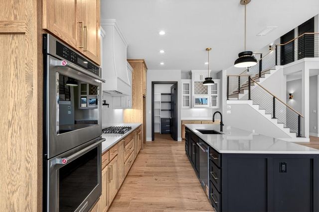 5709 E County Rd 94, Midland, TX 79706