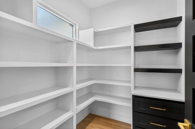 5709 E County Rd 94, Midland, TX 79706