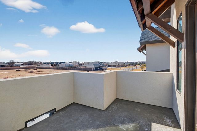 5709 E County Rd 94, Midland, TX 79706