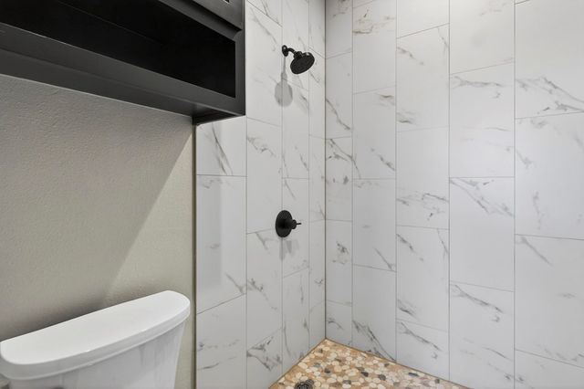 5709 E County Rd 94, Midland, TX 79706