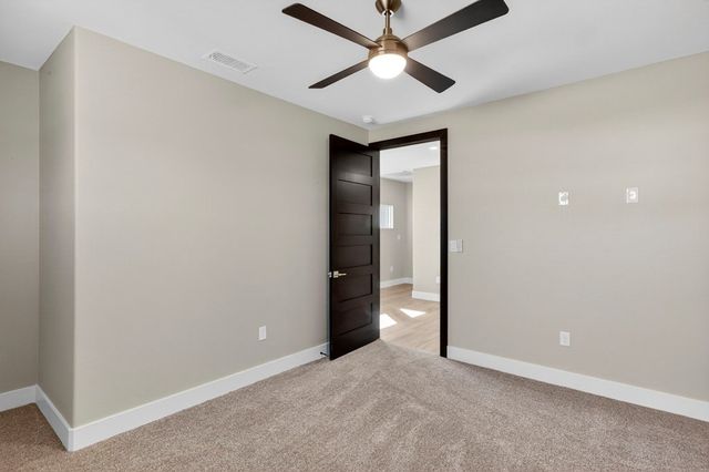 5709 E County Rd 94, Midland, TX 79706