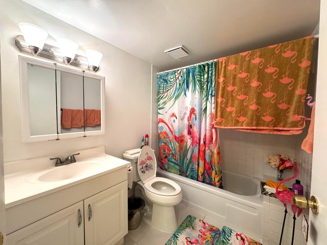 14671 Bonaire Boulevard 304, Delray Beach, FL 33446