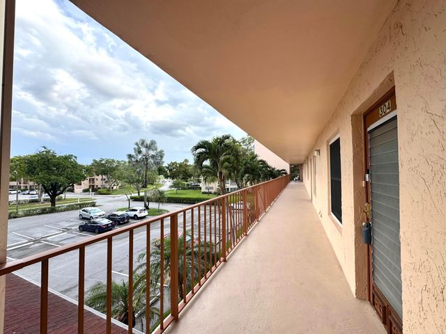 14671 Bonaire Boulevard 304, Delray Beach, FL 33446