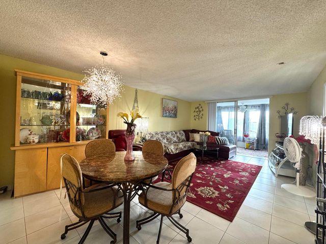 14671 Bonaire Boulevard 304, Delray Beach, FL 33446