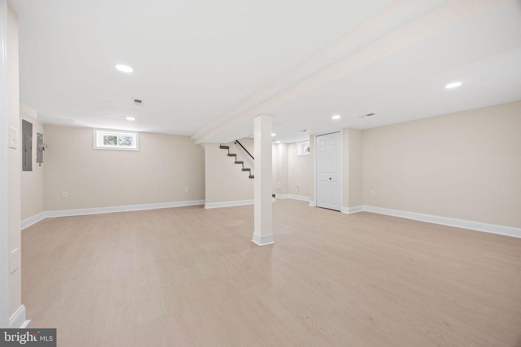 Image 31 of property listing at 6309 LIBERTY RD, Gwynn Oak, MD 21207