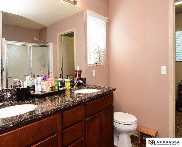 1806 Tammy Street, Bellevue, NE 68123