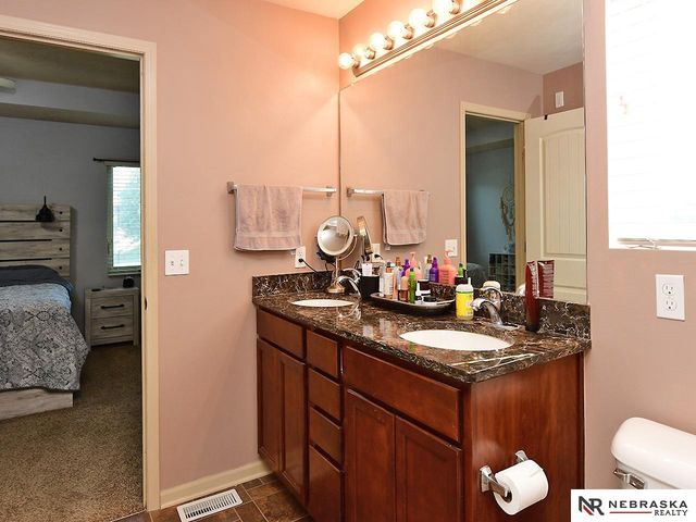 1806 Tammy Street, Bellevue, NE 68123