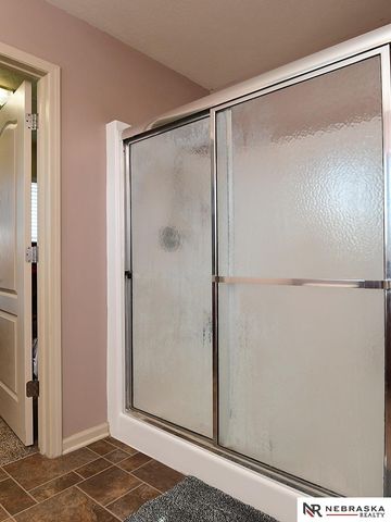 1806 Tammy Street, Bellevue, NE 68123