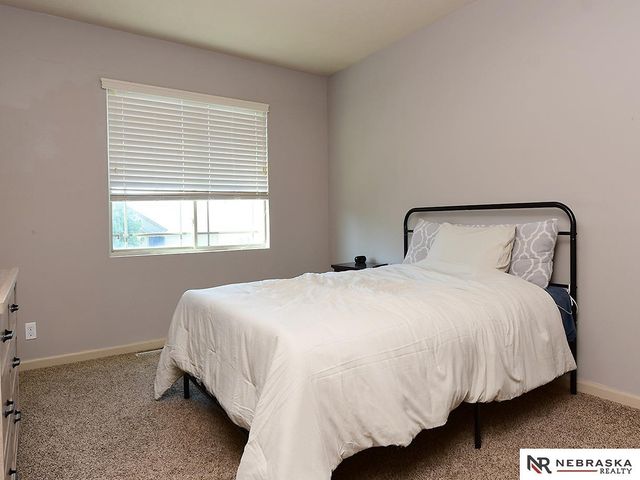1806 Tammy Street, Bellevue, NE 68123