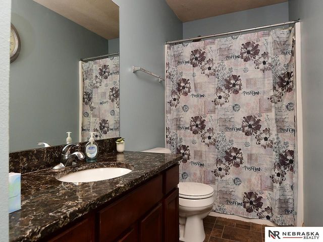 1806 Tammy Street, Bellevue, NE 68123