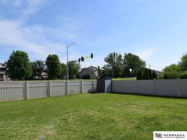 1806 Tammy Street, Bellevue, NE 68123