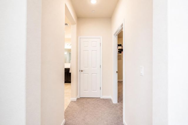 270 E Phelps Dr, Mountain House, CA 95391