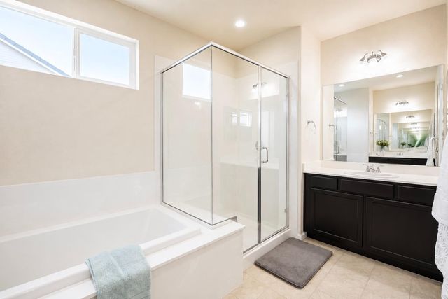 270 E Phelps Dr, Mountain House, CA 95391