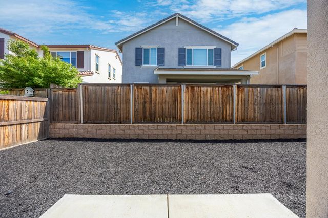 270 E Phelps Dr, Mountain House, CA 95391