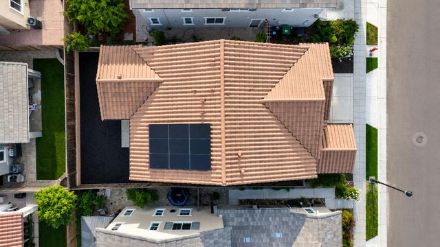 270 E Phelps Dr, Mountain House, CA 95391