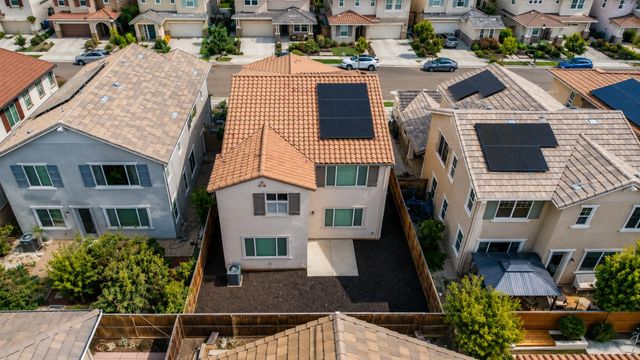 270 E Phelps Dr, Mountain House, CA 95391