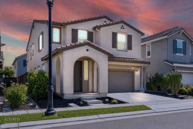 270 E Phelps Dr, Mountain House, CA 95391
