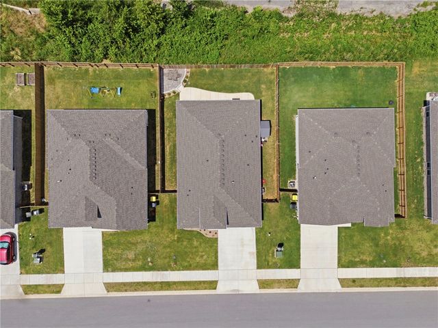 2160 Bluebonnet Lane, Centerton, AR 72719