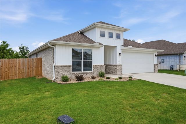 2160 Bluebonnet Lane, Centerton, AR 72719