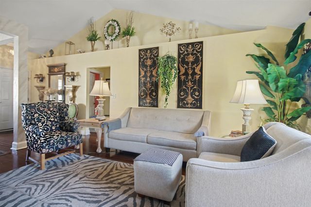 1729 Brandenberry Dr., Surfside Beach, SC 29575