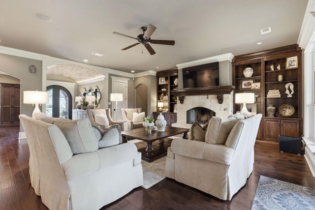 375 Hunters Chase Drive, Cabot, AR 72023