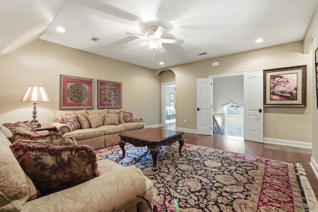 375 Hunters Chase Drive, Cabot, AR 72023