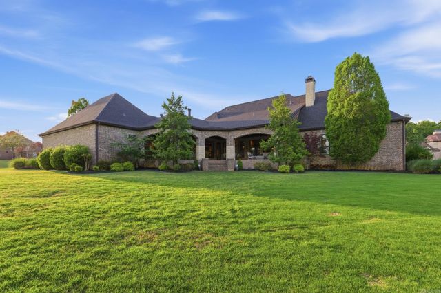 375 Hunters Chase Drive, Cabot, AR 72023