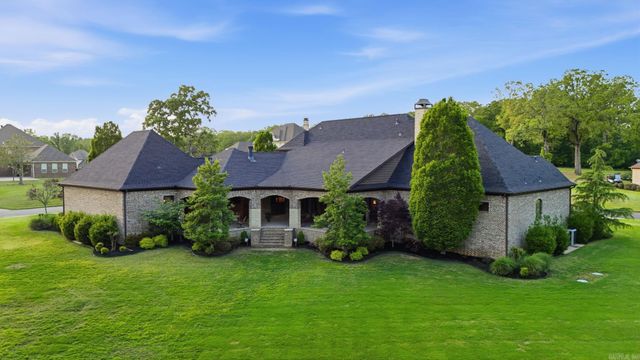 375 Hunters Chase Drive, Cabot, AR 72023