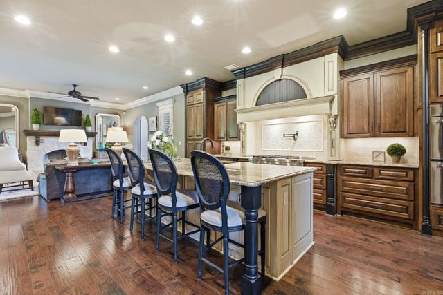 375 Hunters Chase Drive, Cabot, AR 72023